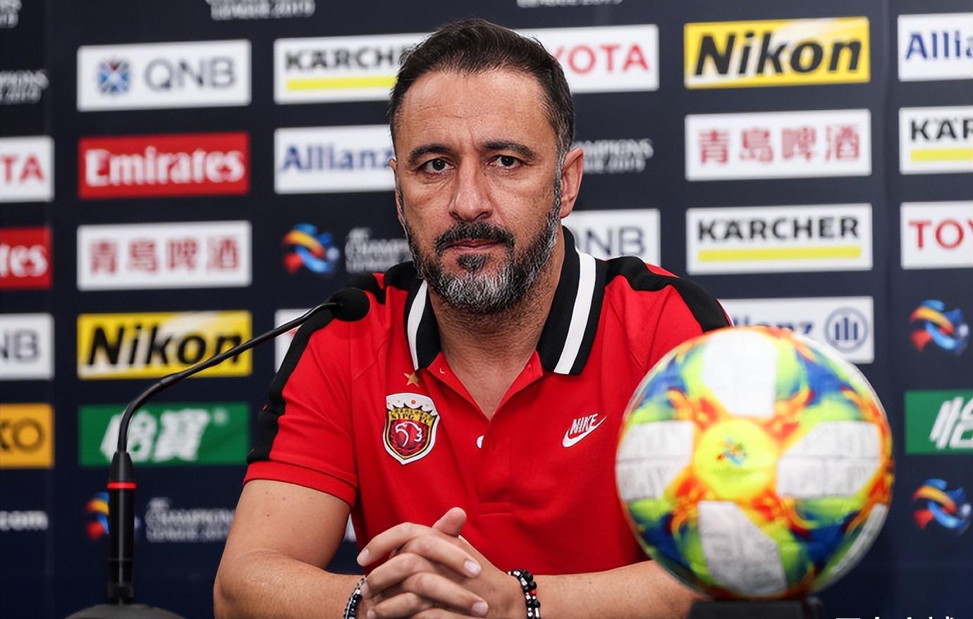 包含上港客场挑战,奥斯卡助攻建功,佩雷拉赞誉全队努力的词条 包含上港客场挑战,奥斯卡助攻建功,佩雷拉赞誉全队努力的词条